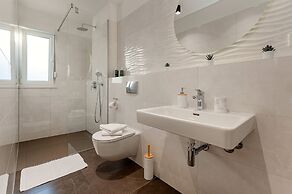Seven Seas Residence