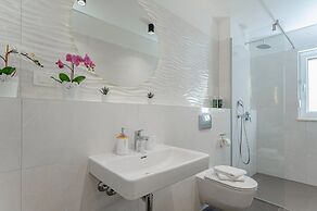Seven Seas Residence