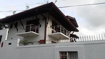 Ayansa Villa