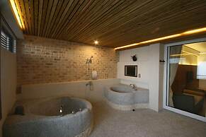 King's Garden Villa