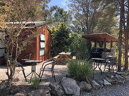 Kanuka Ridge Lodge and Backpackers