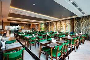 Ruby Luxury Hotel