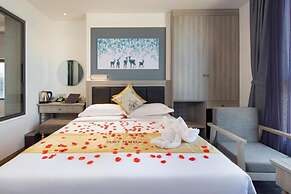 Ruby Luxury Hotel