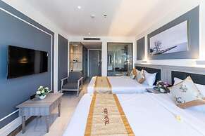 Ruby Luxury Hotel