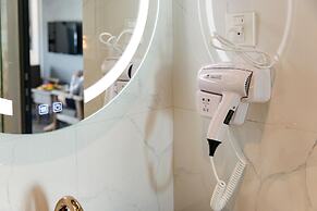 Ruby Luxury Hotel