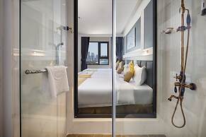 Ruby Luxury Hotel