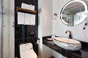 Ruby Luxury Hotel