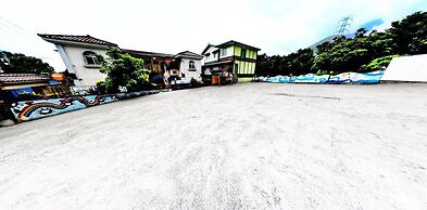 Sun Lu Holiday Homestay