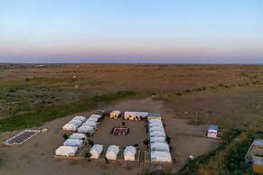 Rajwada Desert Camp by Park Tree