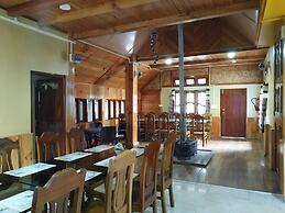 Ziro Palace Inn