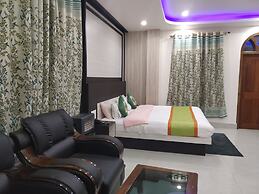 Ziro Palace Inn