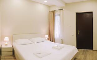 Hotel 4100