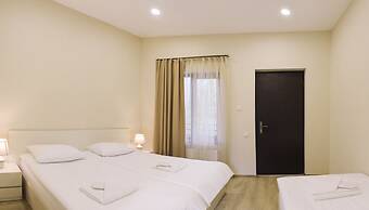 Hotel 4100
