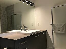 Huge 3 Bedroom Condo With a View