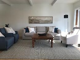 Huge 3 Bedroom Condo With a View