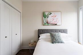 Stunning Split Level 3 BR Little Italy Apartment