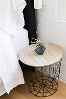 Stylish & Unique 3 Bdr Flat With Parking!