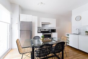 Urban Gem in Le Plateau