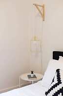 Charming Montreal 3 bdr Apartment Next to Subway