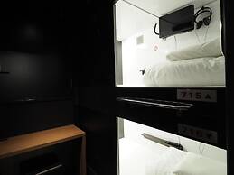LEO YU CAPSULE HOTEL Funabashi
