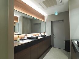 LEO YU CAPSULE HOTEL Funabashi