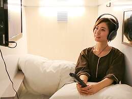 LEO YU CAPSULE HOTEL Funabashi