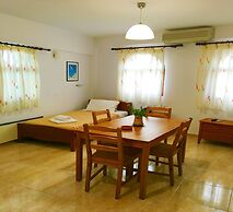 Kastro Studios Apartments