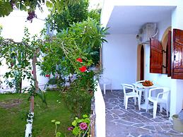 Kastro Studios Apartments