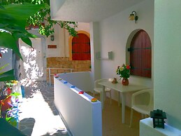 Kastro Studios Apartments