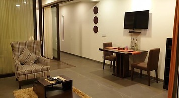 Aarju Luxurious Wave