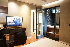 La Suite Boutique Hotel