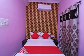 OYO 33471 Hotel Magadh Empire