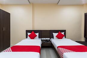 OYO 28247 Hotel SMR Palace