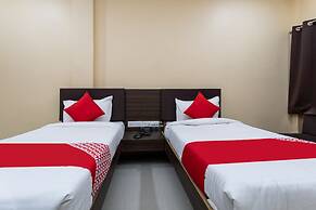 OYO 28247 Hotel SMR Palace