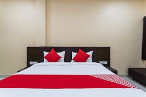 OYO 28247 Hotel SMR Palace