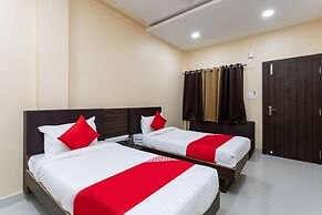 OYO 28247 Hotel SMR Palace