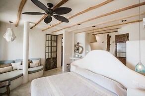Zorba Estate