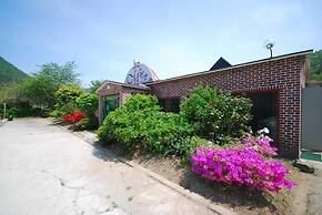 M Motel