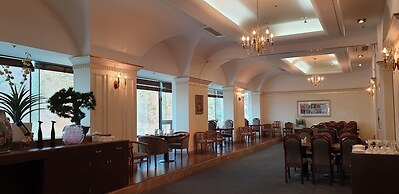 Mudeungpark Hotel