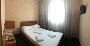 Hotel LaMa 2
