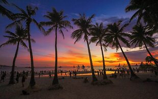 ERUS SUITES HOTEL BORACAY