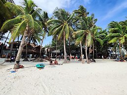 ERUS SUITES HOTEL BORACAY