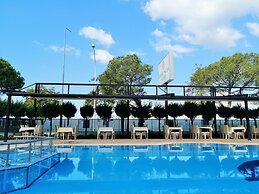 Grand Nicea Hotel