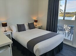 The Parade Hotel