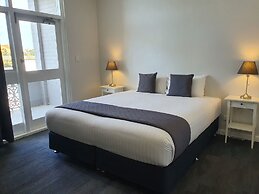 The Parade Hotel
