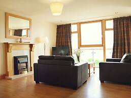 SALA Lakeside Aparthotel