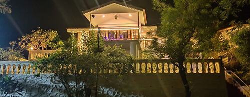 Ekdant Holiday Home