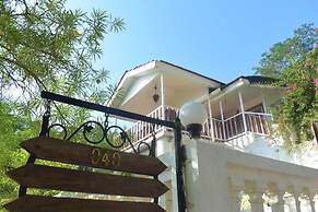 Ekdant Holiday Home