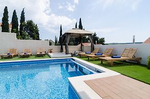 Villa Luciana Residence