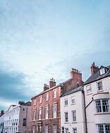 52 Old Elvet